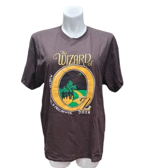 Gildan Other - Wizard Of Oz Martin Musical 2018 Brown T-SHIRT Size XL #noplacelikehome